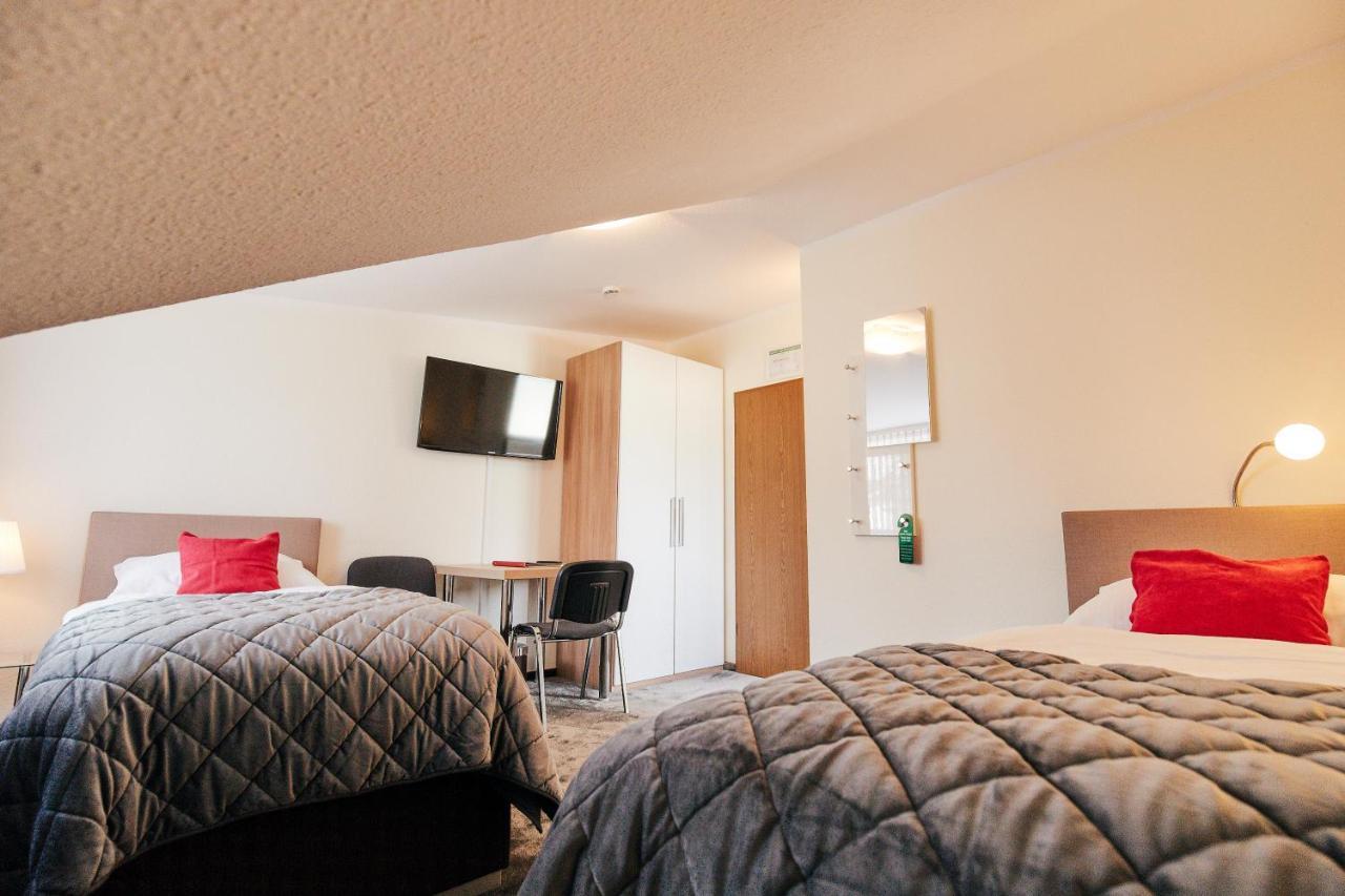 Parc Ferme Hotel